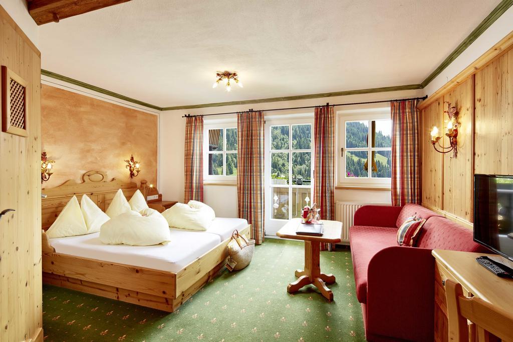 Berghotel Hauserbauer ดอร์ฟกาชไตน์ ภายนอก รูปภาพ