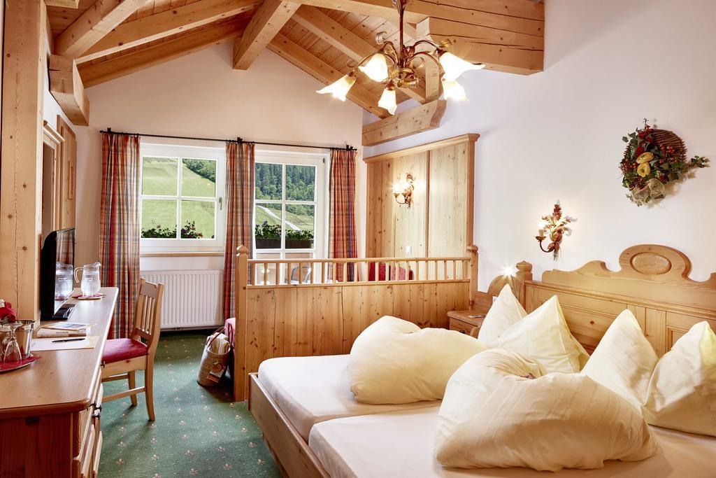 Berghotel Hauserbauer ดอร์ฟกาชไตน์ ภายนอก รูปภาพ
